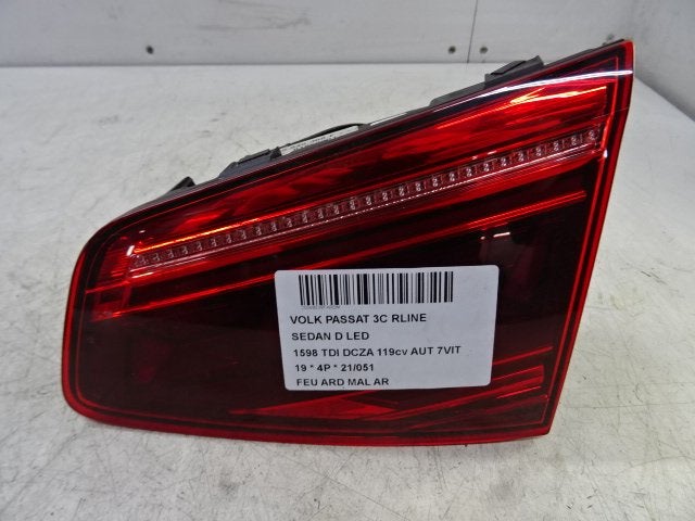 ACHTERLICHT RECHTS ACHTERKLEP Passat (3G2) (3G5945308F), Gebruikt, Volkswagen, Volkswagen AG, Kundenbetreuung@volkswagen.de