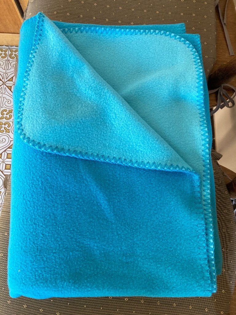 Turquoise fleecedeken (125 cm x 170 cm), Maison & Meubles, Accessoires pour la Maison | Plaids & Couvertures, Enlèvement ou Envoi