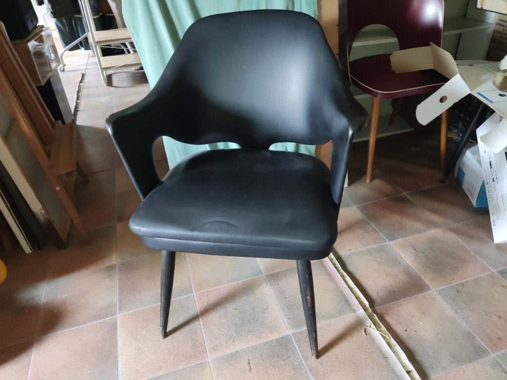 Fauteuil vintage des années 1960 en similicuir noir, Enlèvement