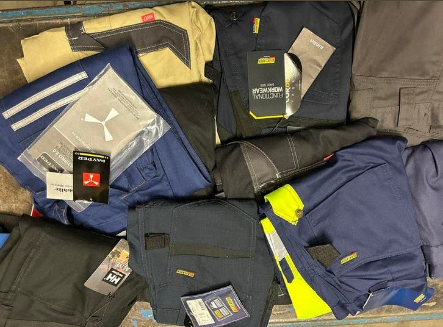 Partij Workwear, Ophalen