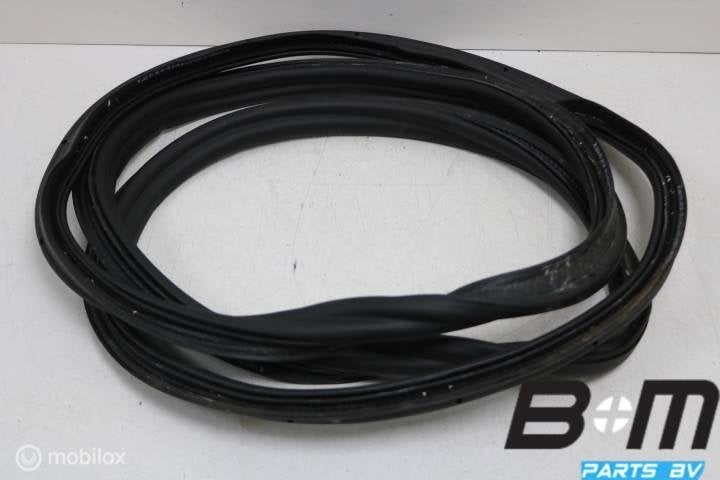 Achterkleprubber VW Passat B8 Variant 3G9827705, Utilisé