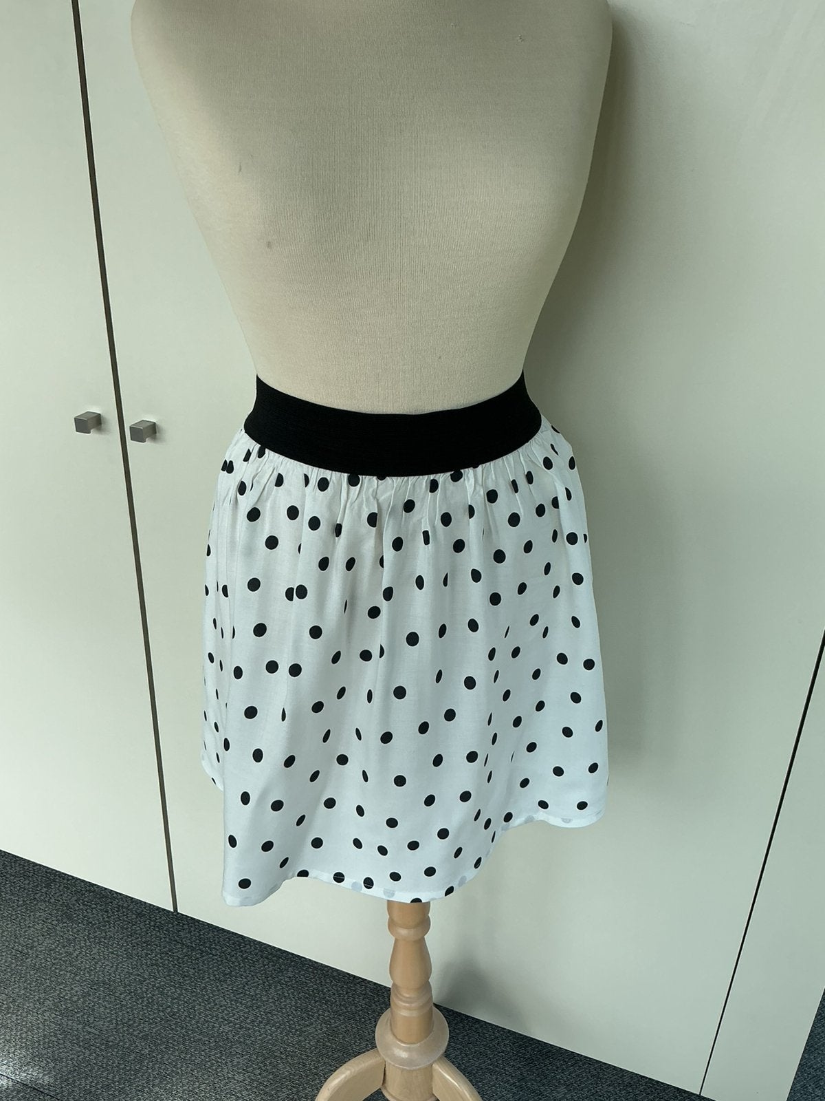 Zwart-wit polkadots rokje, Kleding | Dames, Rokken, Ophalen of Verzenden, Zo goed als nieuw, Wit