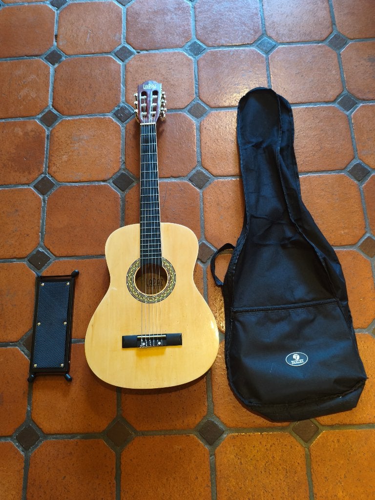 Guitare LaPaz avec sac et repose-pieds, Enlèvement, Utilisé, Autres formats