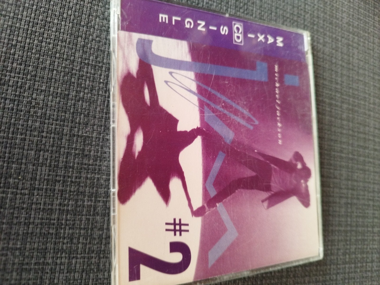 Cd Michael Jackson jam, Ophalen