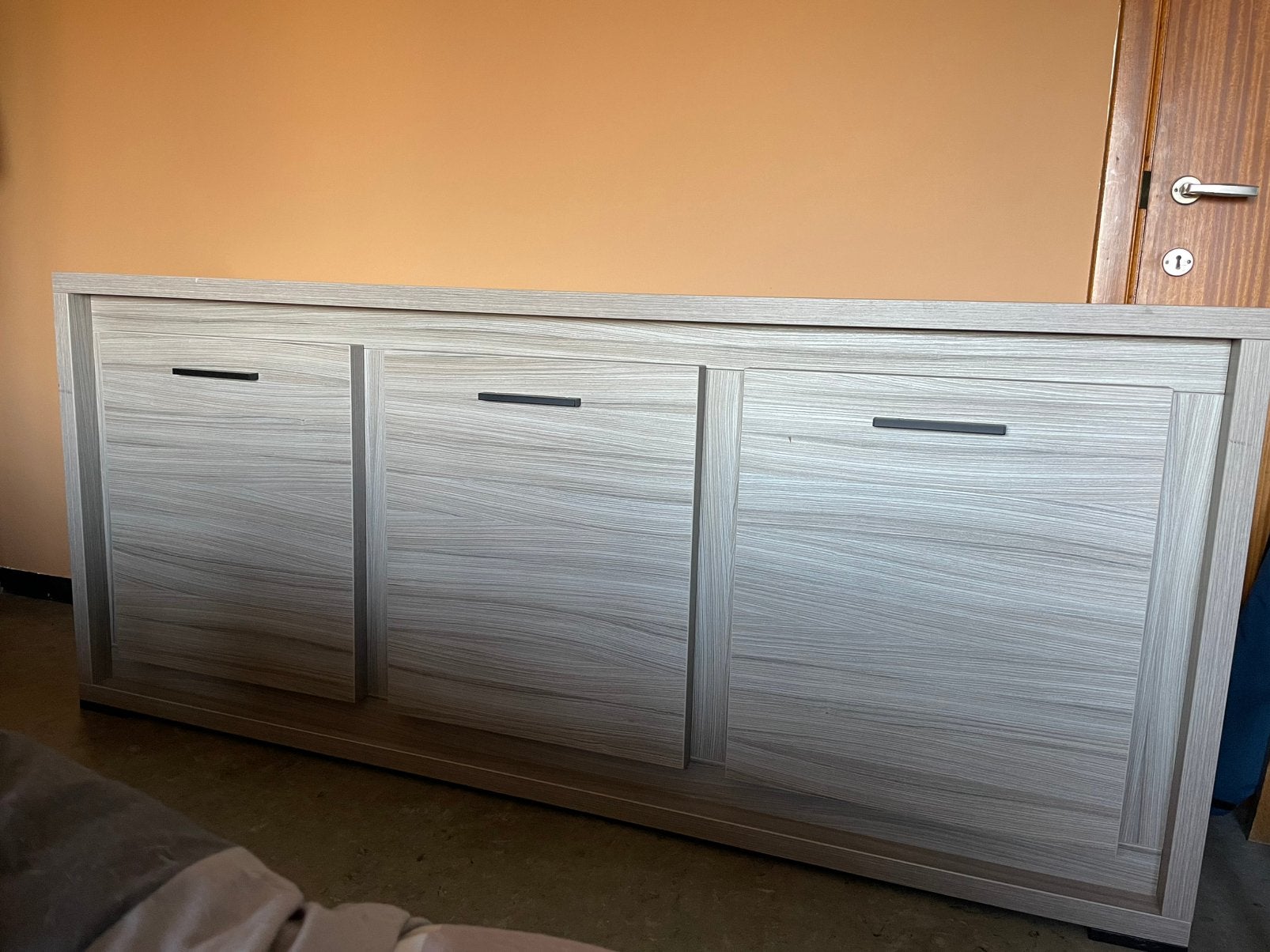 Modern dressoir in zeer goede staat, Ophalen, Zo goed als nieuw