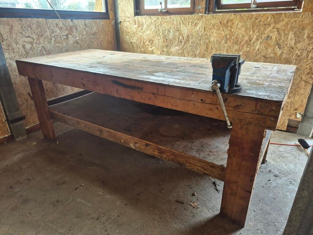 Werktafel(prijs verlaagd, staat id weg), Doe-het-zelf en Bouw, Ophalen, Bankschroef