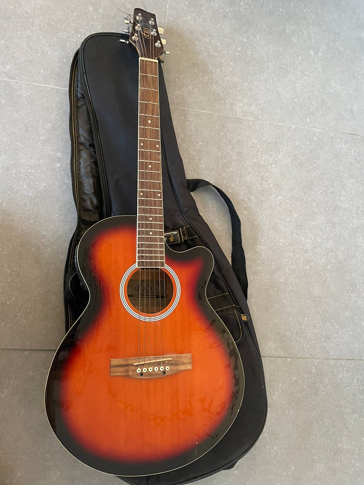 TVS handmade acoustic guitar, Muziek en Instrumenten, Snaarinstrumenten | Gitaren | Akoestisch, Ophalen, Gebruikt