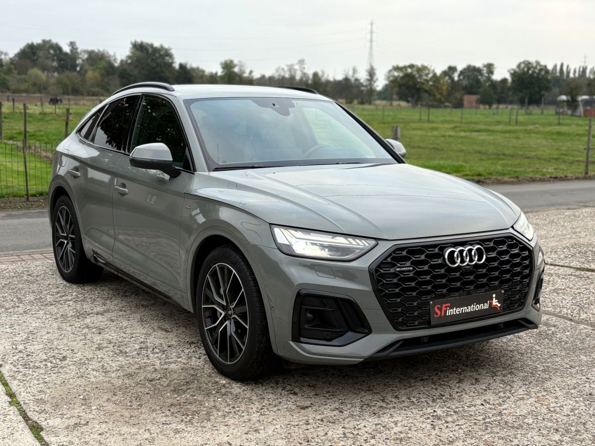 Audi Q5 Coupe Sportback 50 Tfsi E Quattro Sline Sfeer Navi, Auto's, Automaat, Dealer onderhouden, Euro 6, 192 kW