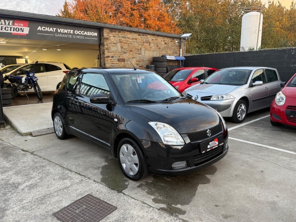Suzuki Swift, Auto's, Voorwielaandrijving, Testrit aan huis, Stof, Zwart