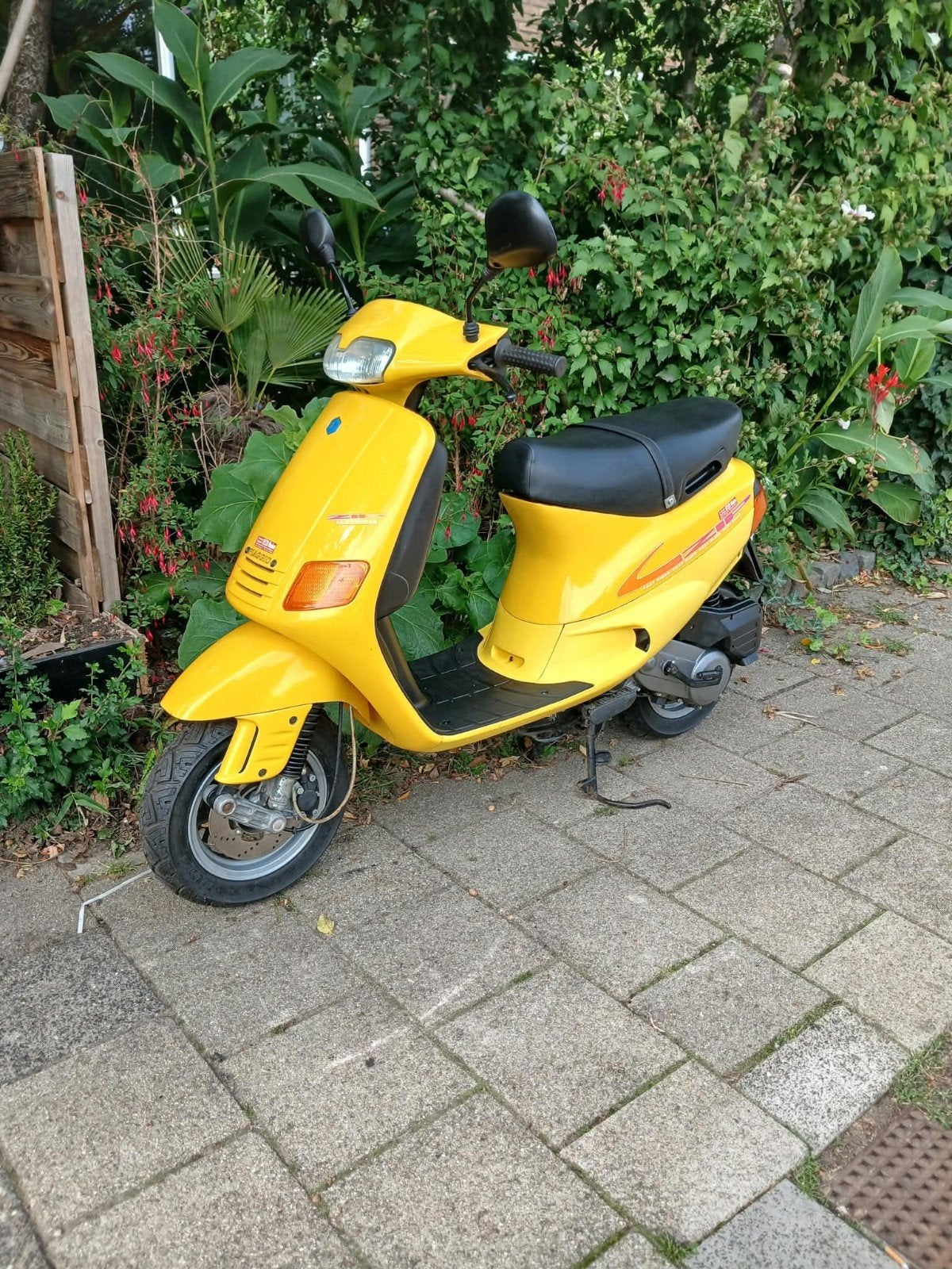 piaggio zip fastrider, Fietsen en Brommers, Ophalen, Zip, Benzine, 50 cc