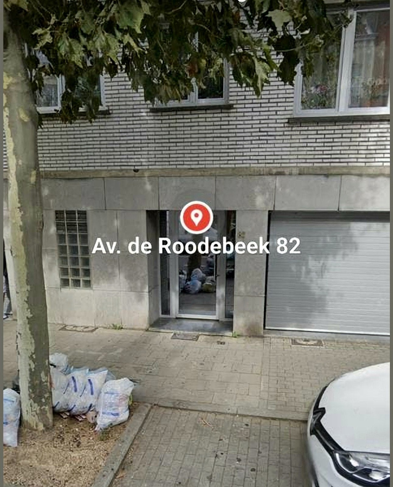 ‼️SURFACE DE 92M2 DIVISÉ EN 3 EN SOUS-SOL 700€ ‼️, Bruxelles