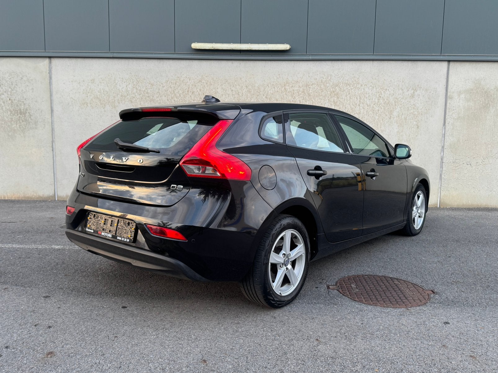 Volvo v40 D2 - 2014 - 104.000 km - airco - diesel- garantie, 1600 cc, Bedrijf, Te koop, Euro 5