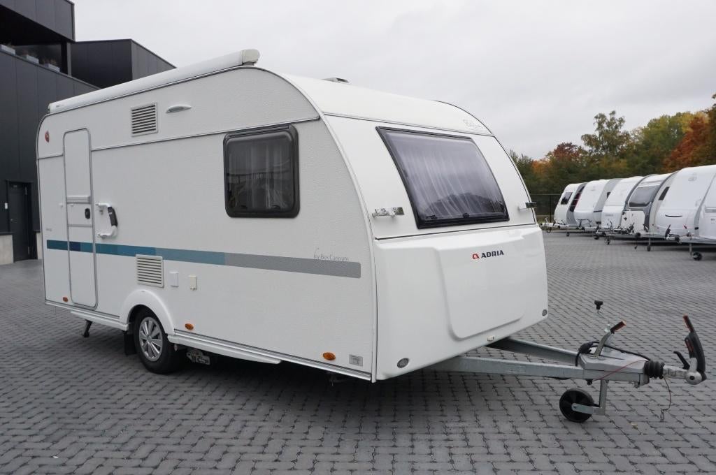 Belle Adria pour 4 pers.avec déménageur, climatis, MTM 1350k, Caravanes & Camping, Caravanes, Jusqu'à 4, Entreprise, Airco, Adria