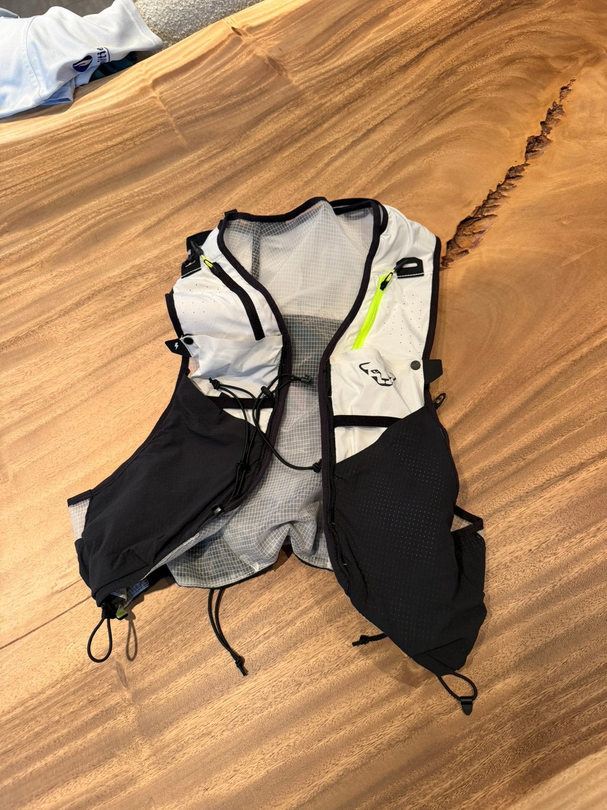 Sac à dos de randonnée Dynafit DNA 8, Sports & Fitness, Autres marques, Course à pied, Enlèvement, Utilisé