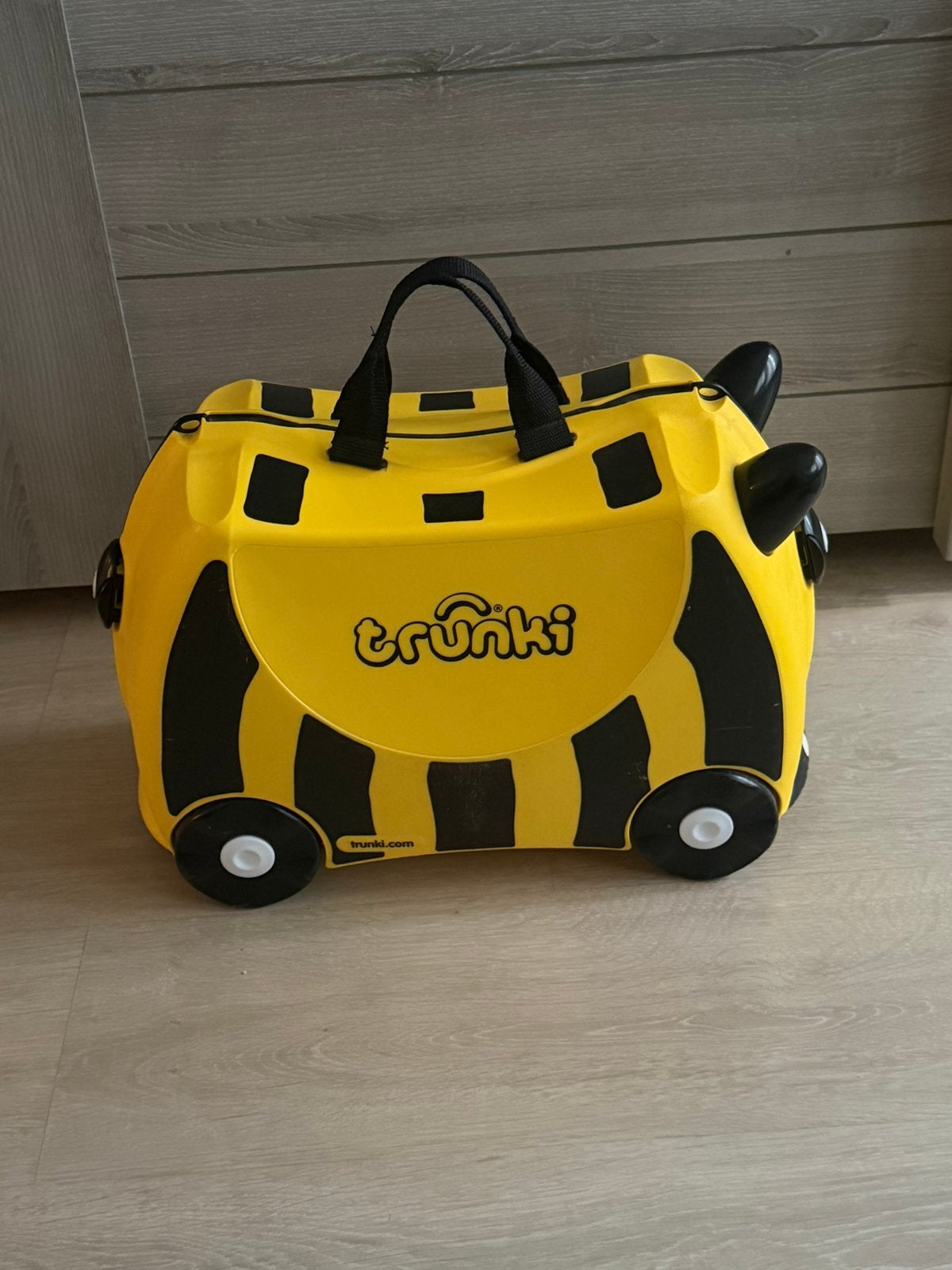 Trunki, Enlèvement, Comme neuf