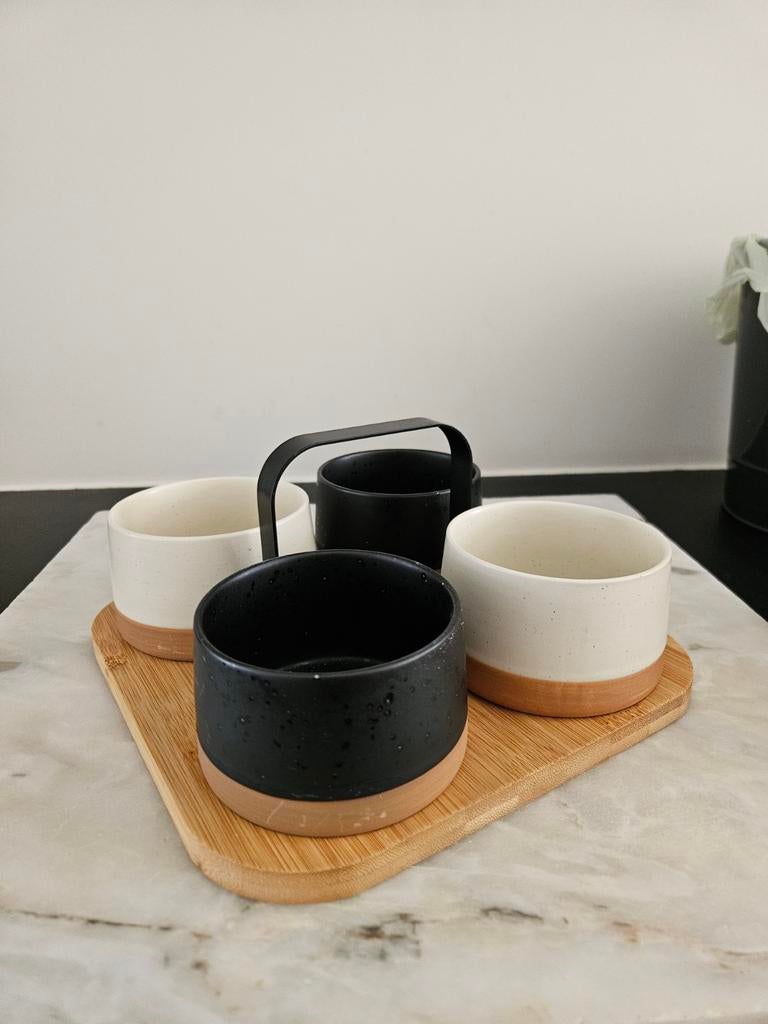 Potjes voor hapjes, Ophalen