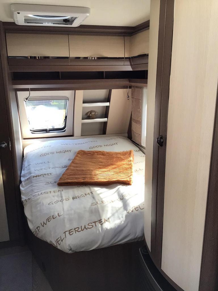 Hobby Prestige 540 UFE, Caravanes & Camping, Caravanes, Particulier, jusqu'à 4, 1250 - 1500 kg, Banquette en rond, Hobby, Grand lit