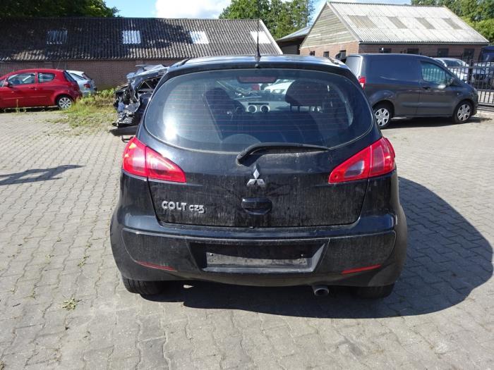 Pare-chocs arrière d'un Mitsubishi Colt (X19), -, 3 mois de garantie, Utilisé, Mitsubishi