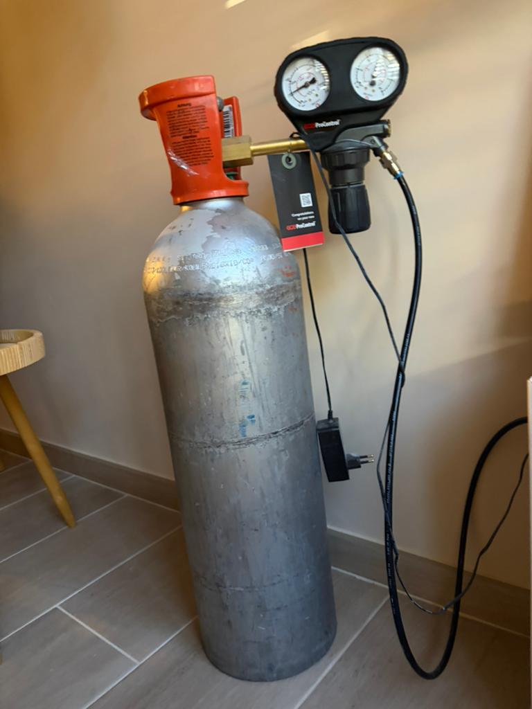 Adoucisseur d’eau au Co2, Enlèvement, Comme neuf