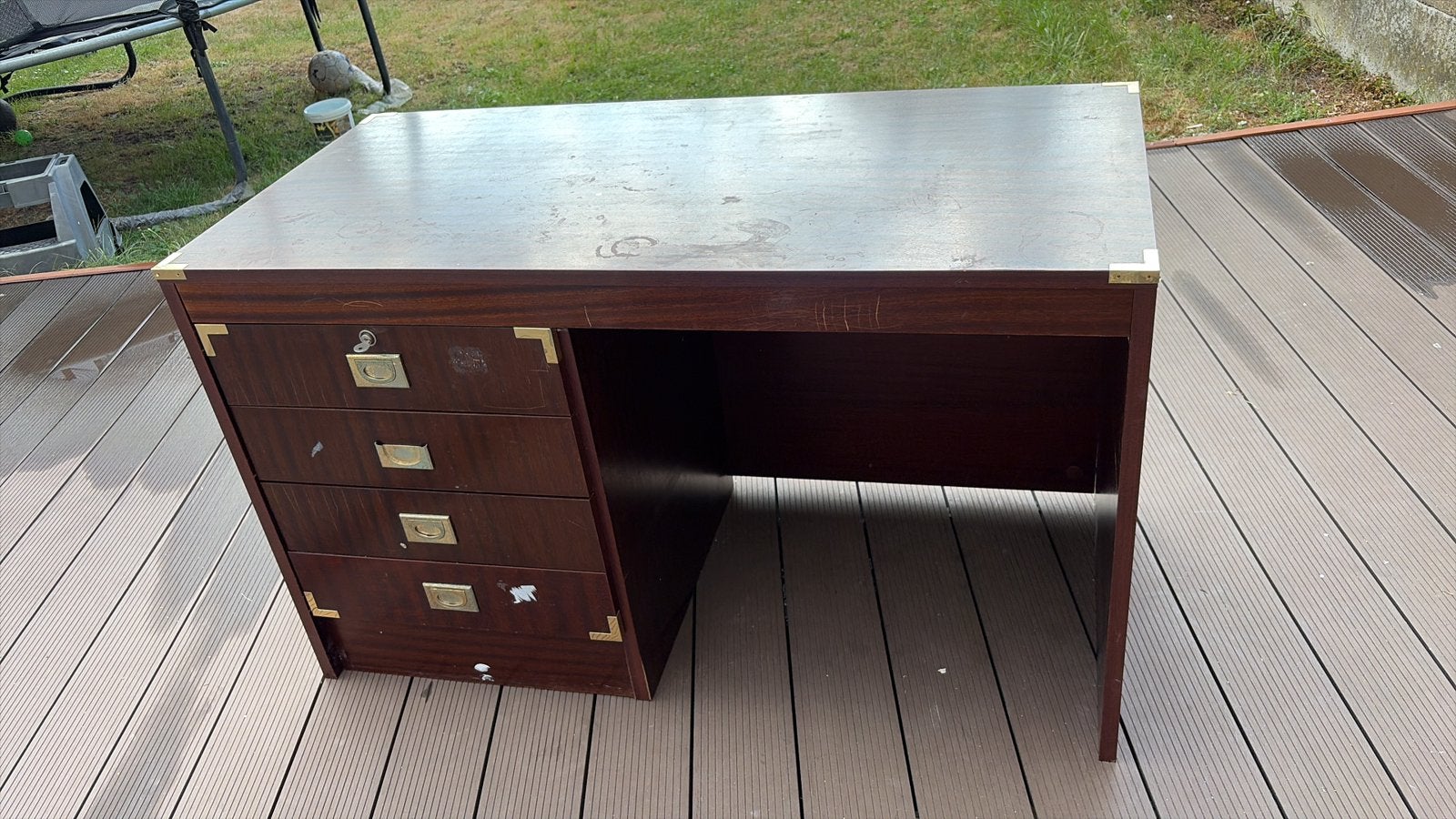 Bureau hard hout, Ophalen