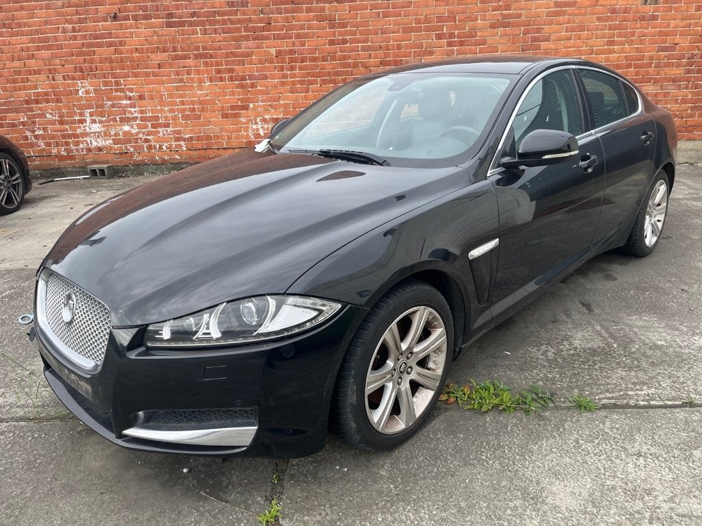 Jaguar XF 2.2 D Luxe-Cuir-Camera-Navi-EXPORT / MARCHAND, Cuir, Euro 5, Achat, 139 g/km