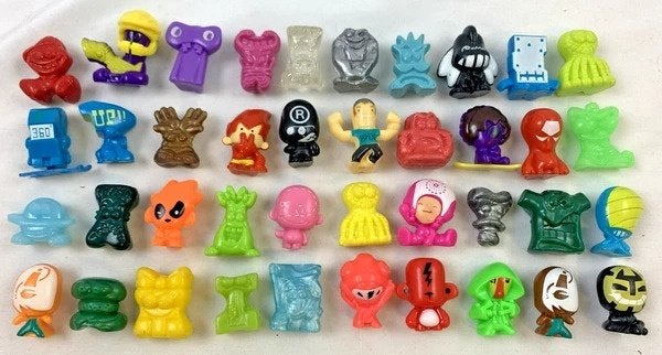 Crazy Bones Gogo's 40 figuren poppetjes verzameling set, Verzamelen, Verzenden, Zo goed als nieuw