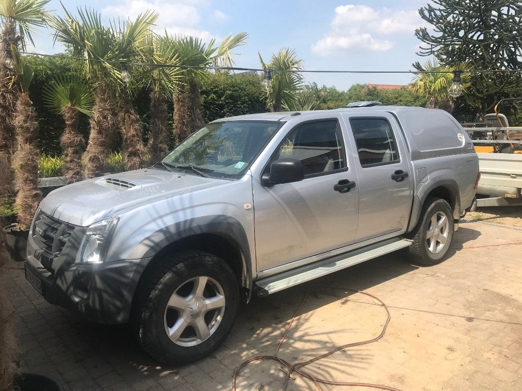 Isuzu d max, Autos, 100 kW, Argent ou Gris, Achat, 4x4