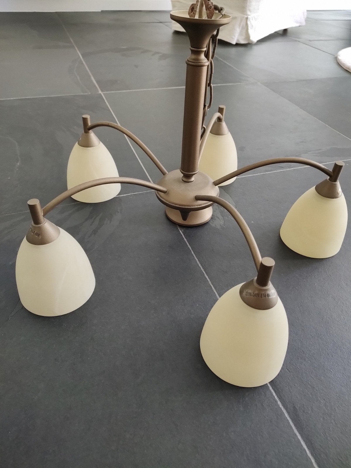 Mooie hanglamp met vijf glazen, gevlamde kapjes., Ophalen, Zo goed als nieuw, Glas, E14 (klein)