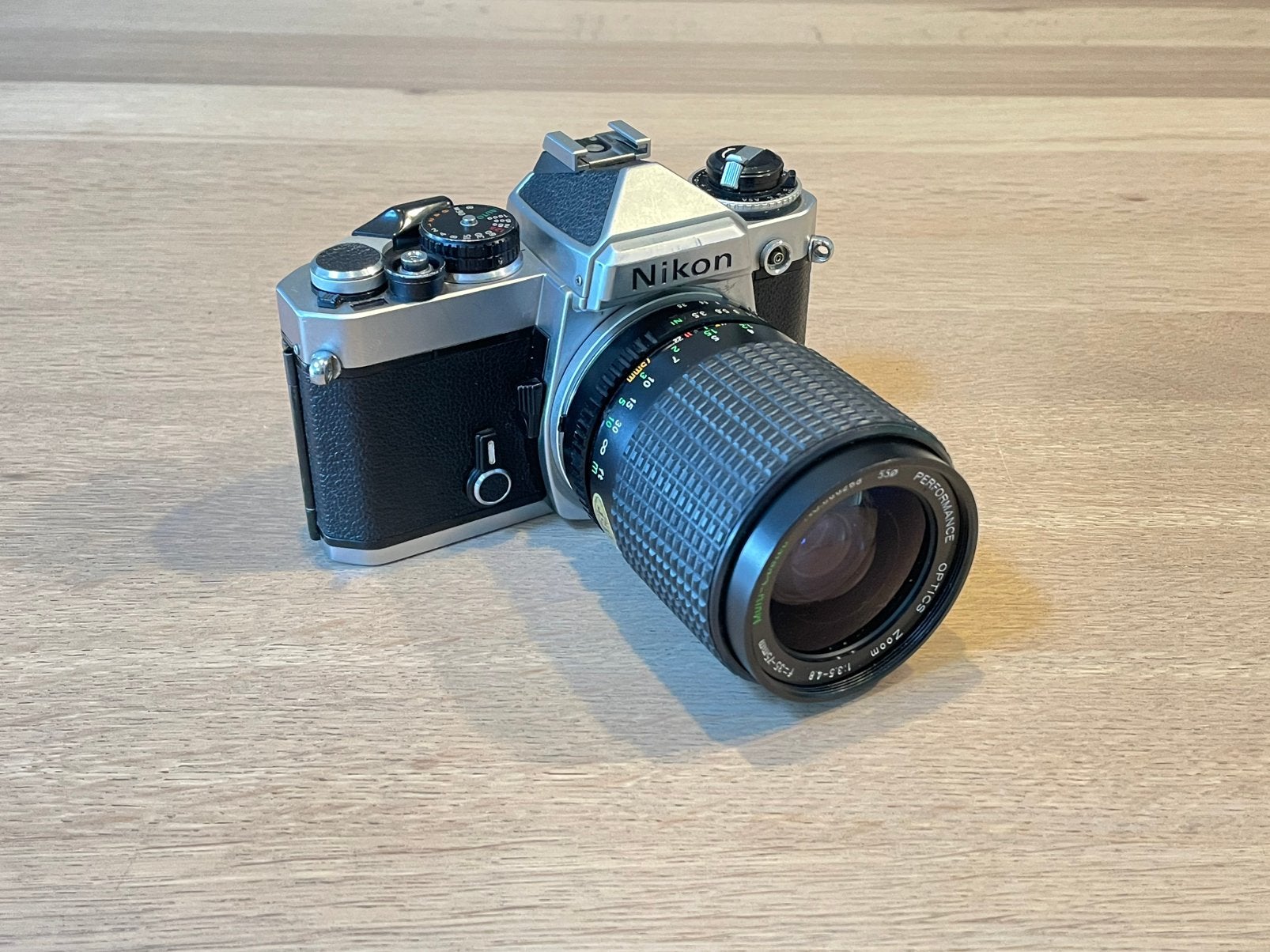 Nikon FE analoge camera, TV, Hi-fi & Vidéo, Enlèvement, Comme neuf, Reflex miroir, Nikon
