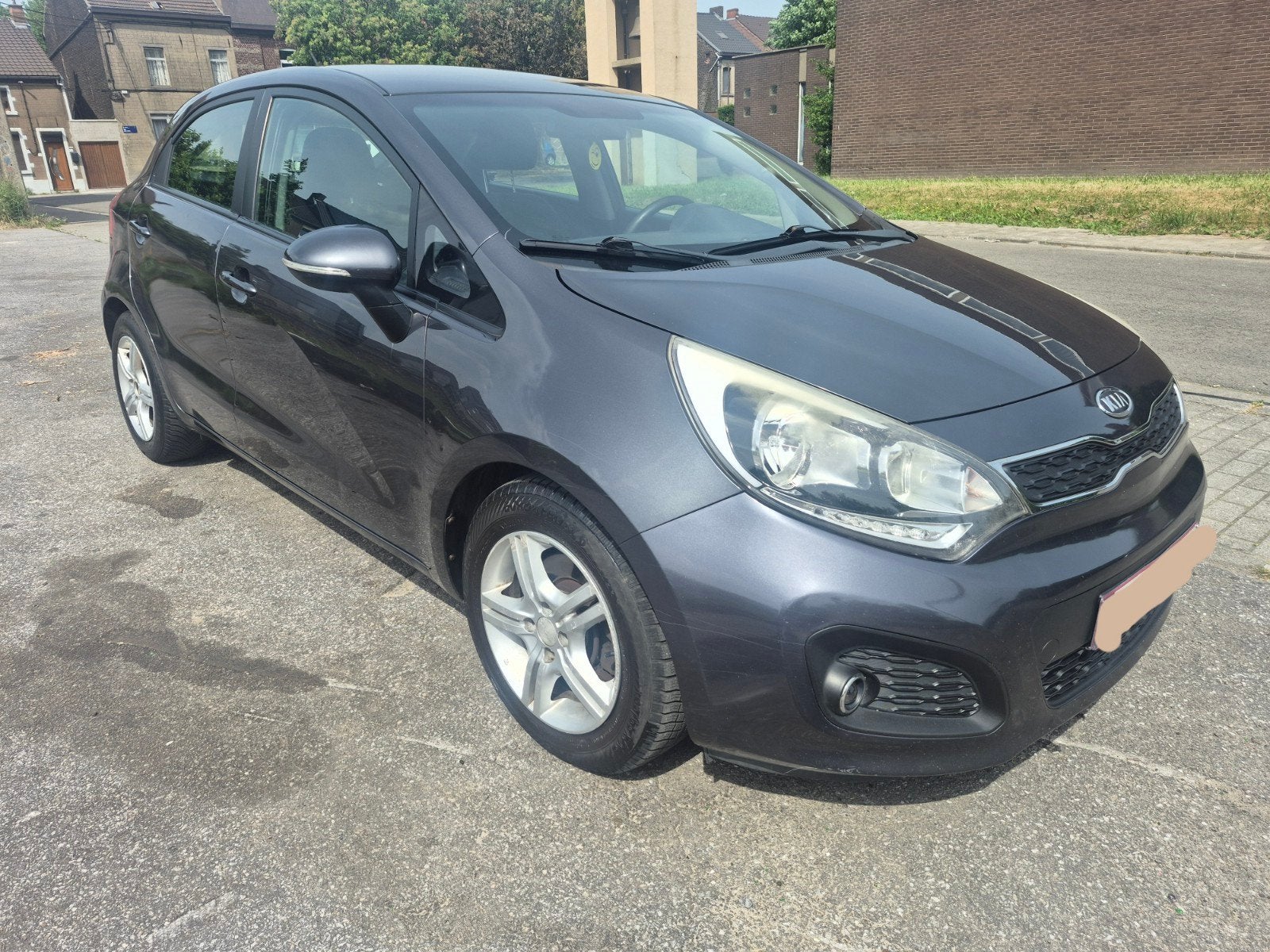 Avendre kia rio 1.4 tdi anne 2013 km240500
Avec demande imma, Euro 5, Achat, Boîte manuelle, 5 portes