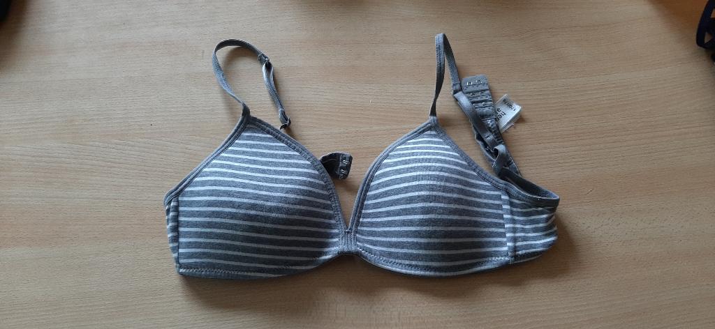 Tiener BH maat 170/176, C&A, Ophalen, Overige kleuren, BH
