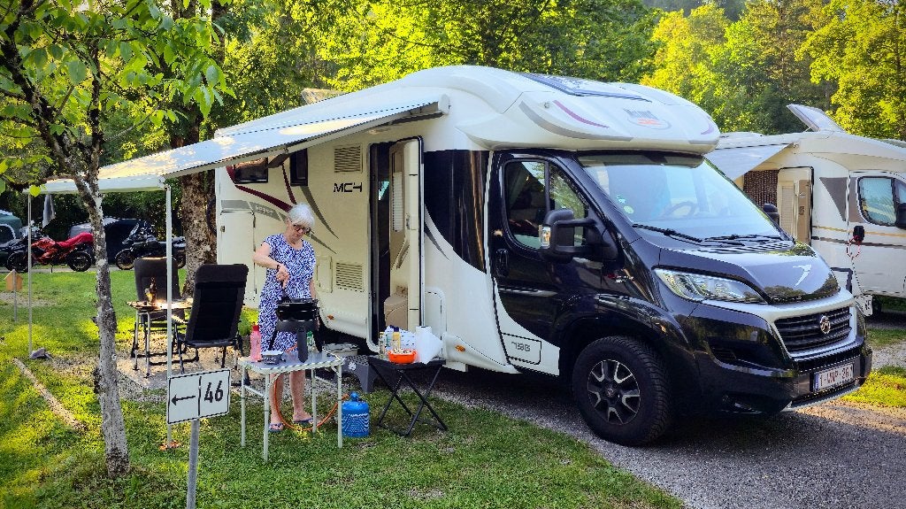 McLouis Mc4 Karat 73G - Fiat - Automaat - 2017, Caravanes & Camping, Camping-cars, Siège standard, Toilette à cassette, Fiat, Réfrigérateur