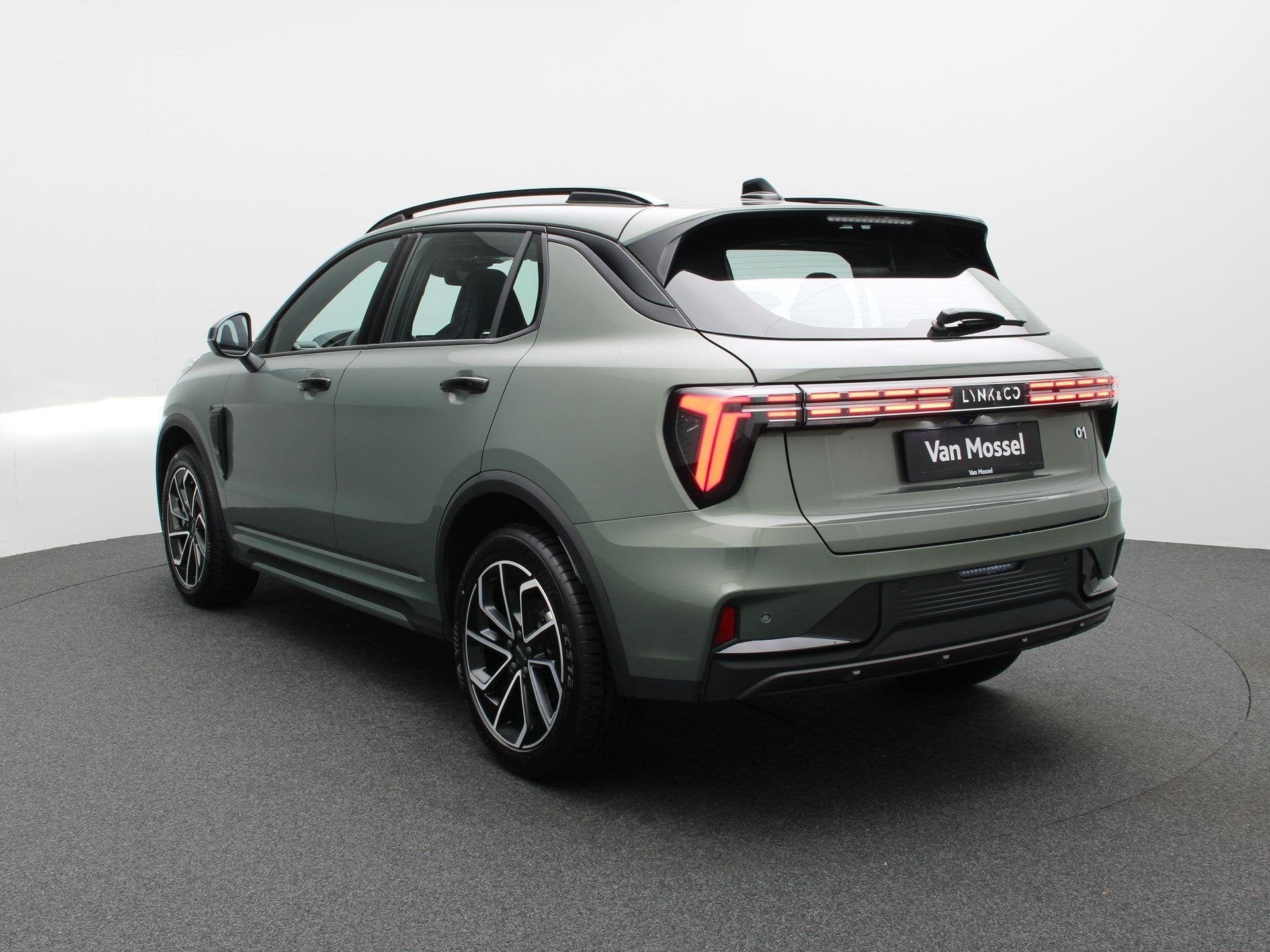Lynk & Co 01 1.5 PHEV 206kW Core DCT (automatique), Autos, Achat, 1800 kg, Entreprise, 5 portes