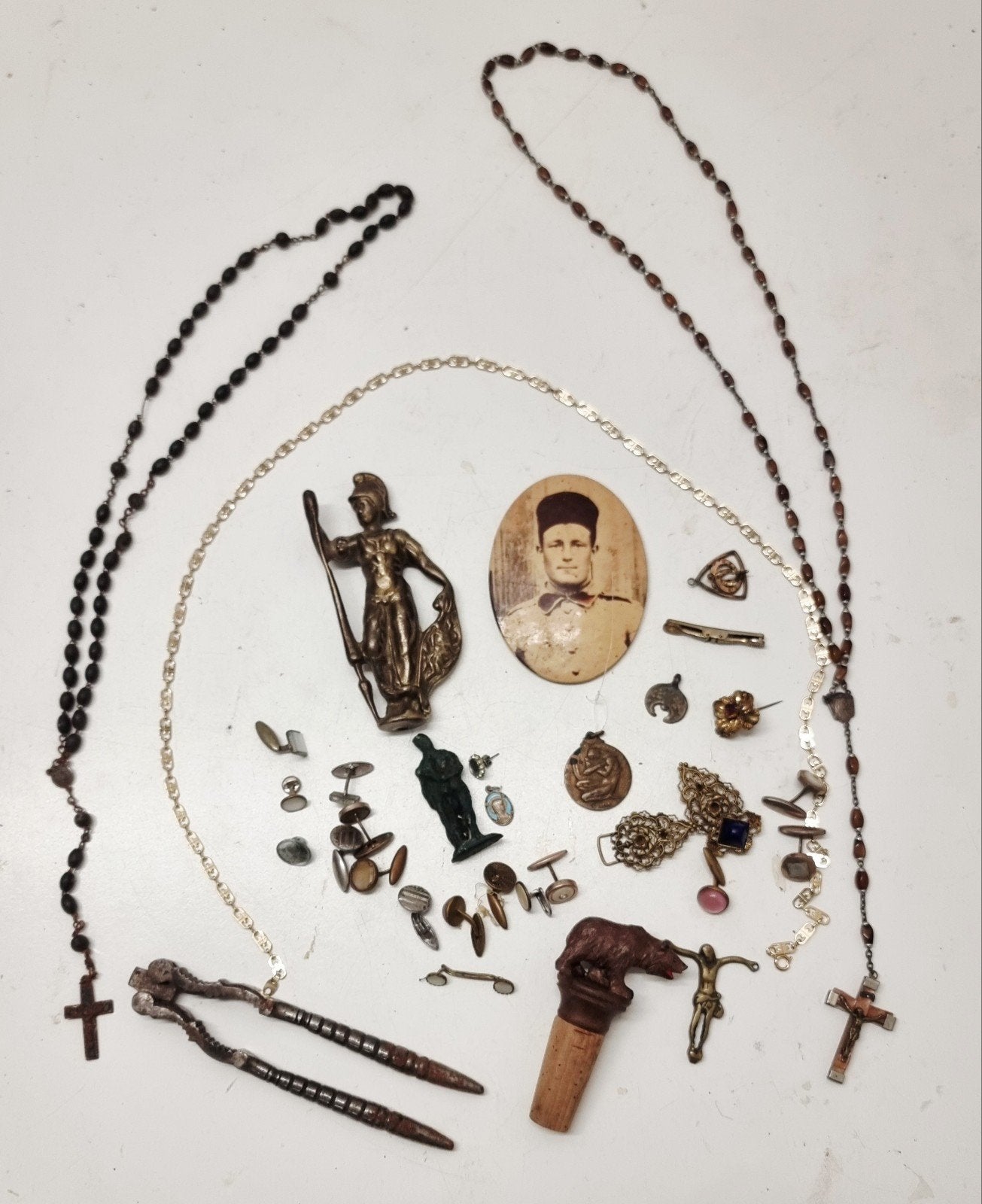 lot oude juwelen, machette knopen, medailles,..., Antiek en Kunst, Antiek | Overige Antiek, Ophalen of Verzenden
