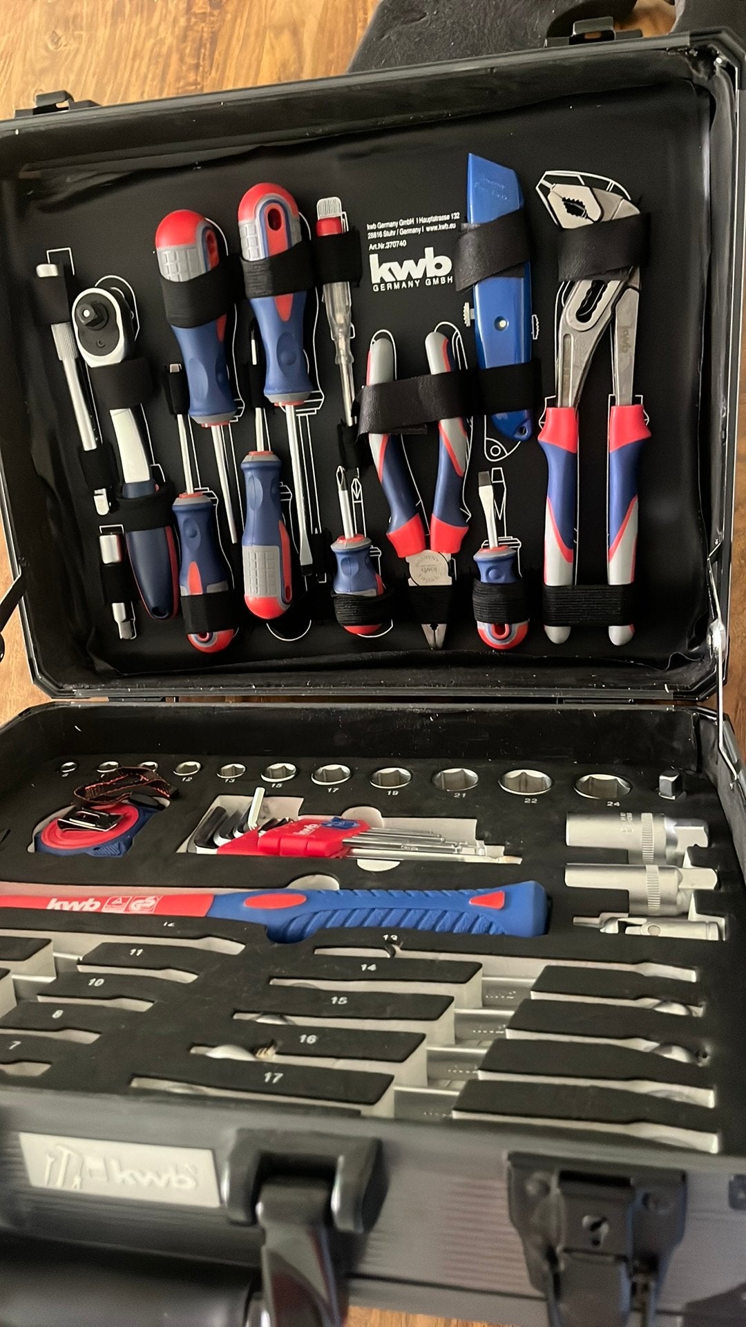 Complete KWB gereedschapskoffer in goede staat., Ophalen, Zo goed als nieuw