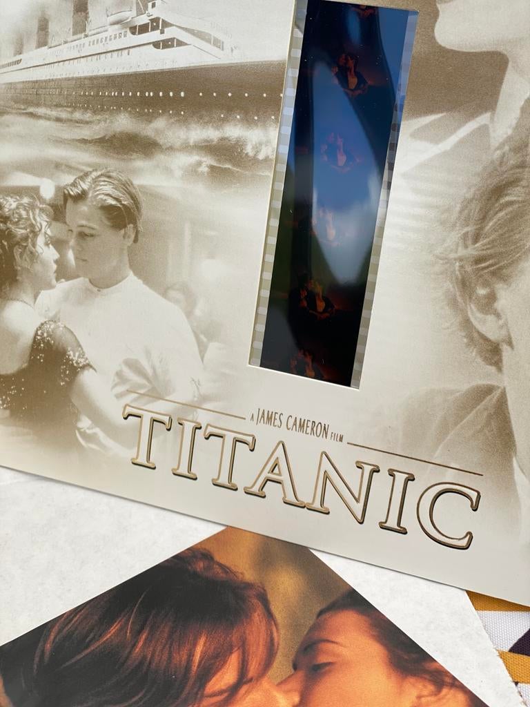 Titanic VHS, Enlèvement, Comme neuf