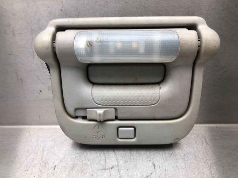 PLAFONNIER ARRIÈRE Toyota Yaris Verso (P2) (|8125352010|), Autos : Pièces & Accessoires, Éclairage, Toyota, Utilisé