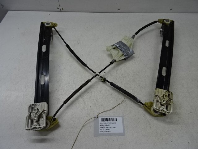 VITRE MECANISME AVANT GAUCHE Seat Leon ST (5FF), Utilisé, Seat