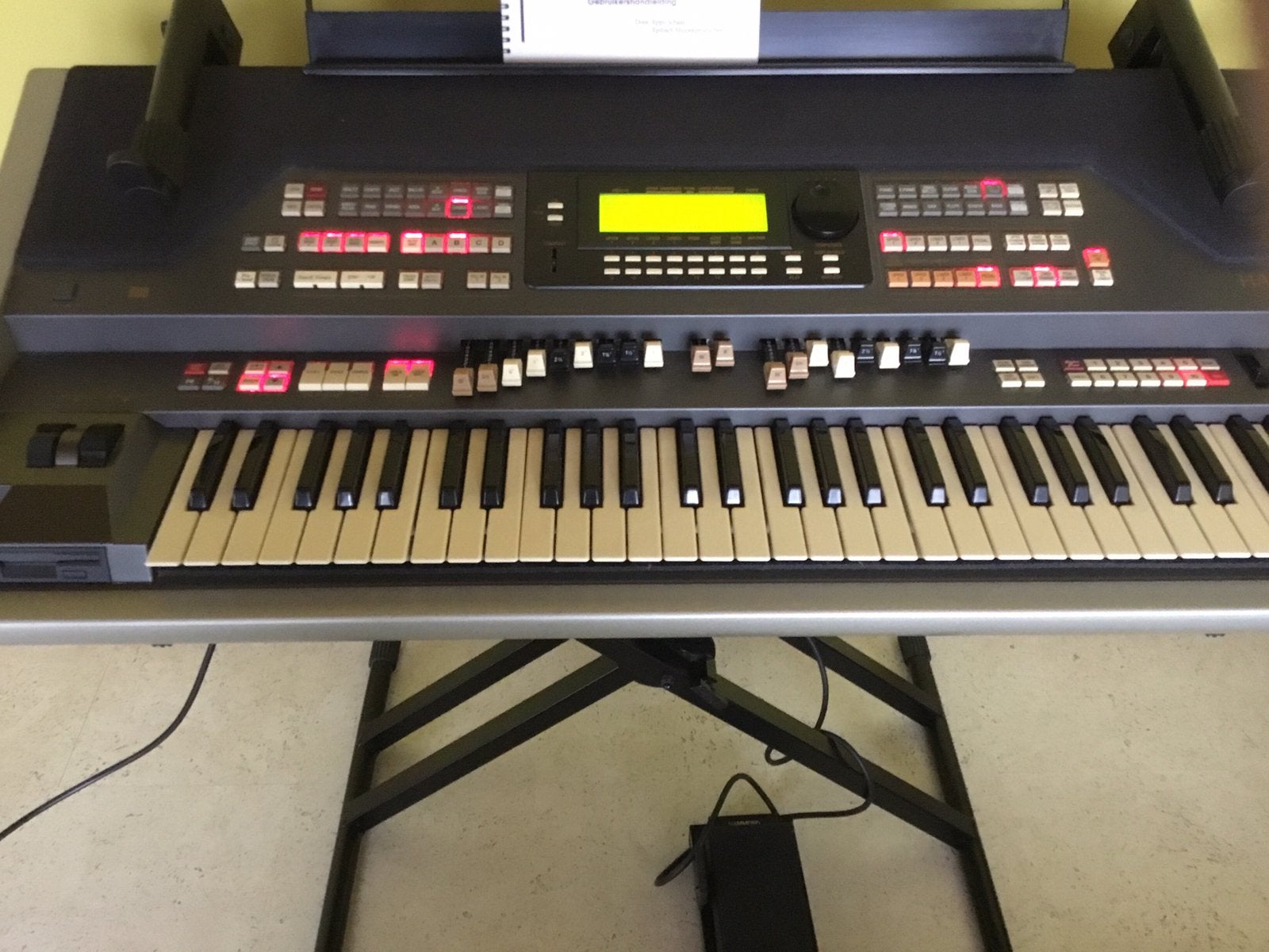 Hammond XE-1, Muziek en Instrumenten, Ophalen, Zo goed als nieuw