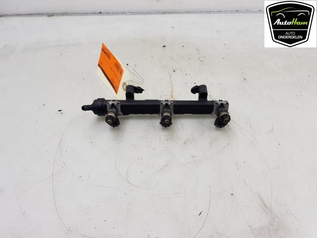 RAMPE D'INJECTION Volkswagen Up! (121) (|04C906031D|), Utilisé, Volkswagen