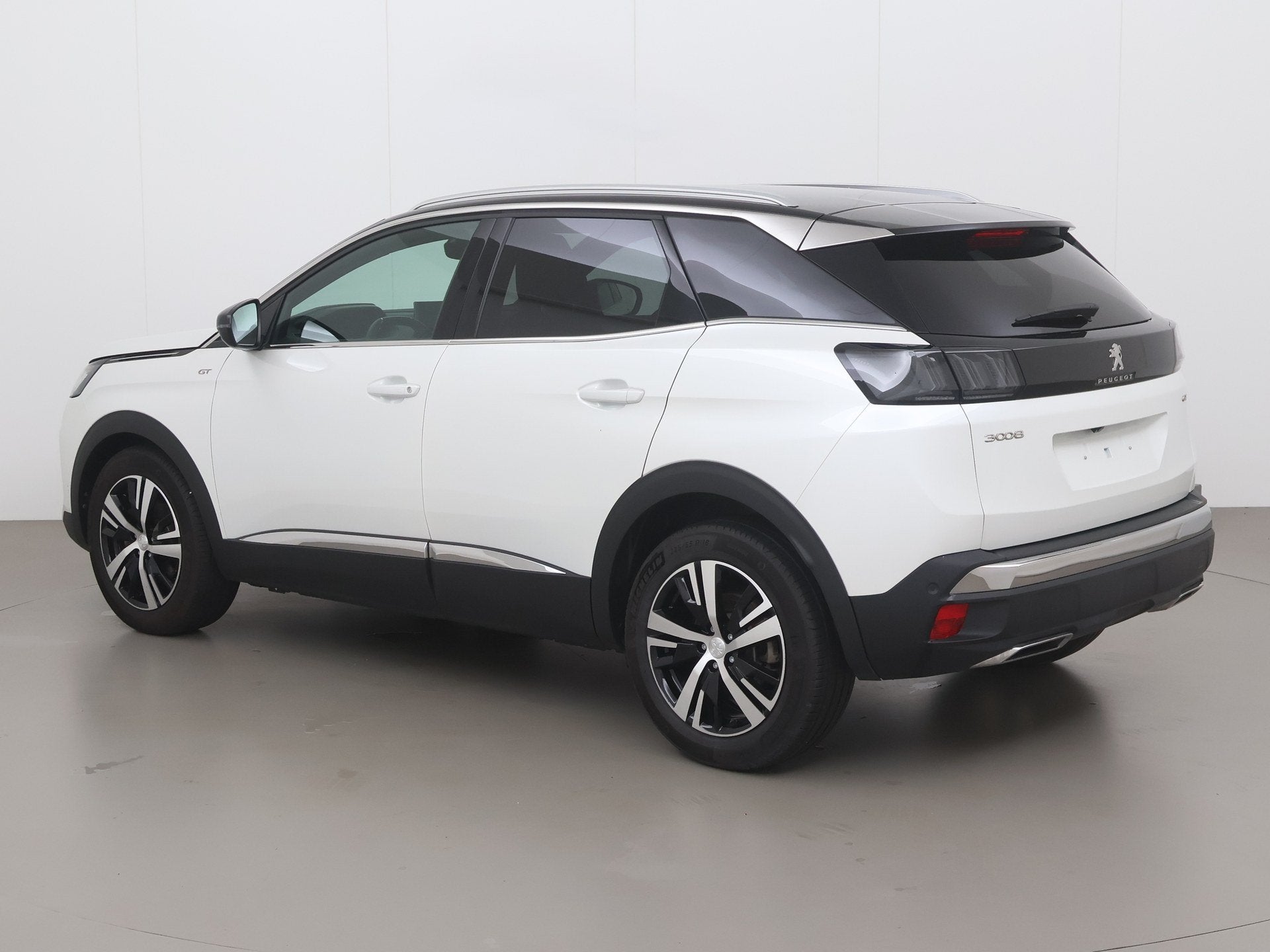 Peugeot 3008 puretech gt 130 AT, Automaat, Elektrische buitenspiegels, Bedrijf, 5 deurs