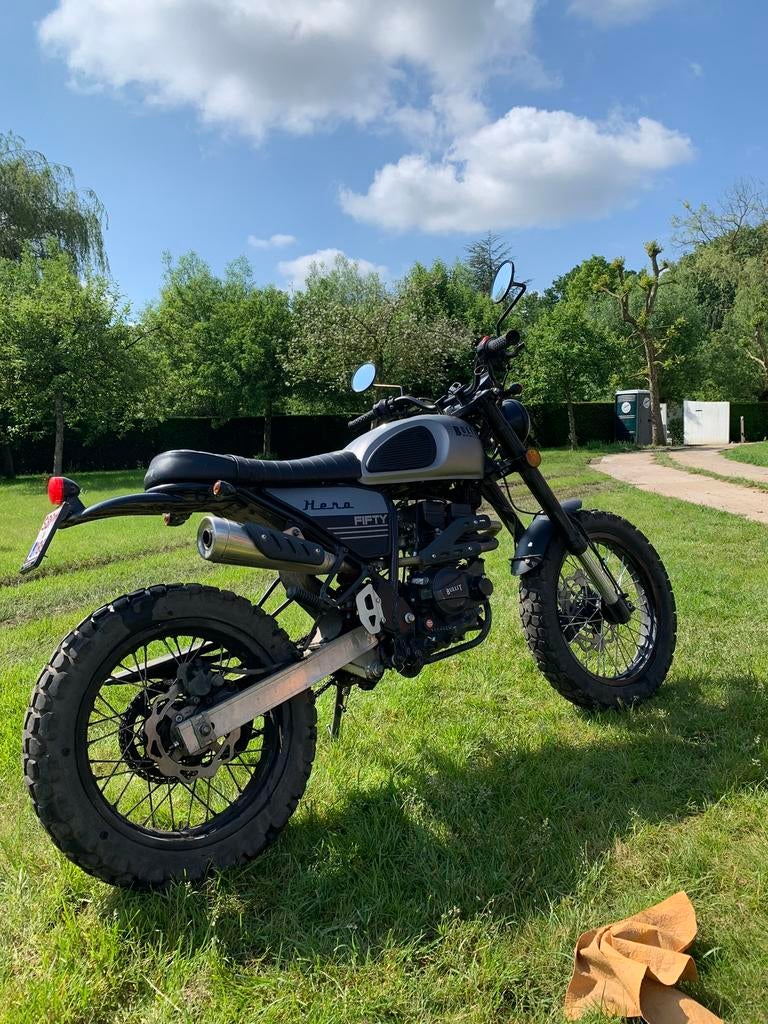 BULLIT HERO 50, Fietsen en Brommers, Ophalen, Zo goed als nieuw