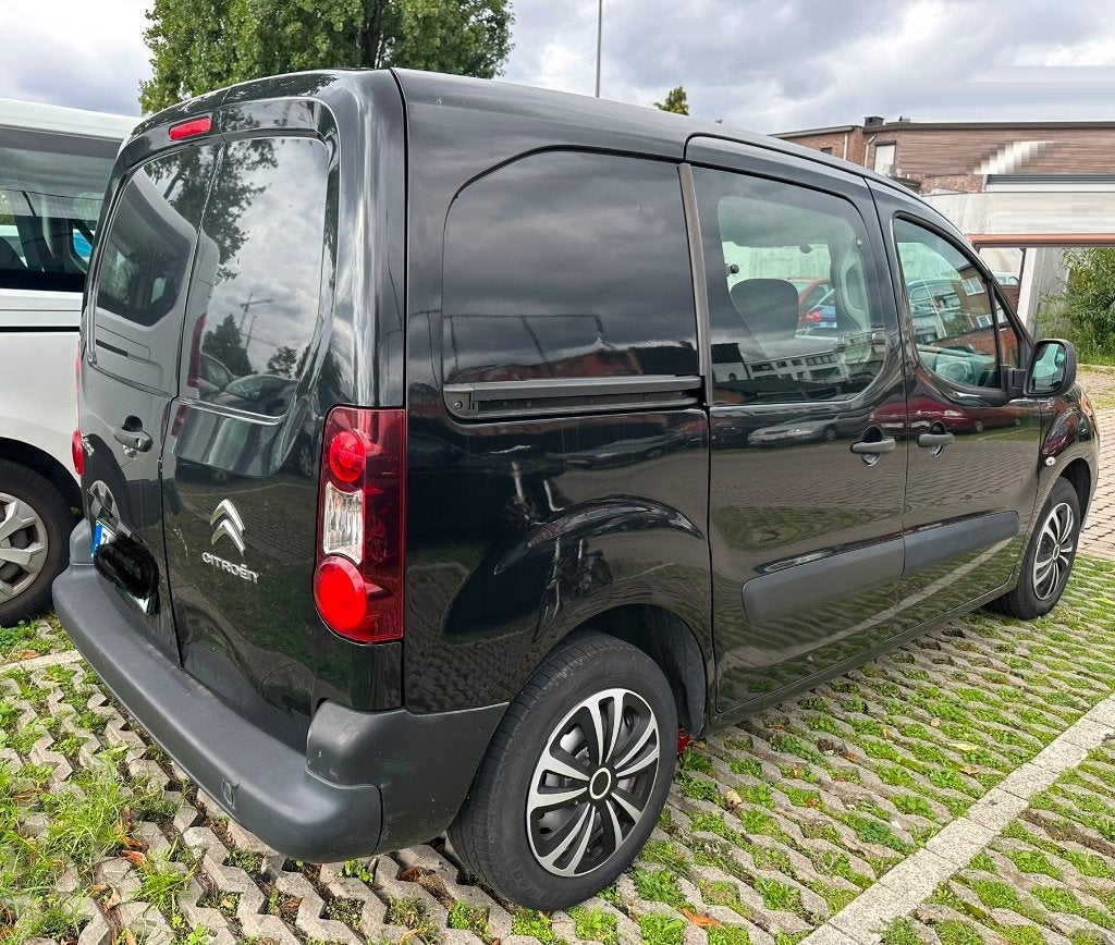 Citroen Berlingo 1.6Diesel Manual/Airco 2017, Auto's, Voorwielaandrijving, 4 deurs, Stof, Euro 6