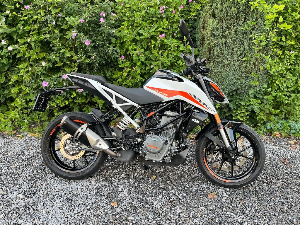 KTM Duke 390, Motos, 390 cm³, Entreprise, Occasion, ABS