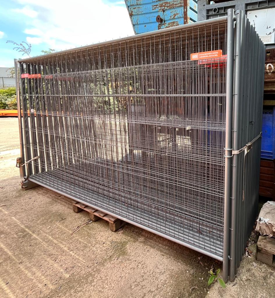 28 Bouwhekken - Nieuwe staat - 345x200 cm - met toebehoren, Tuin en Terras, Tuinhekken en Hekwerk, Ophalen, ., Zo goed als nieuw
