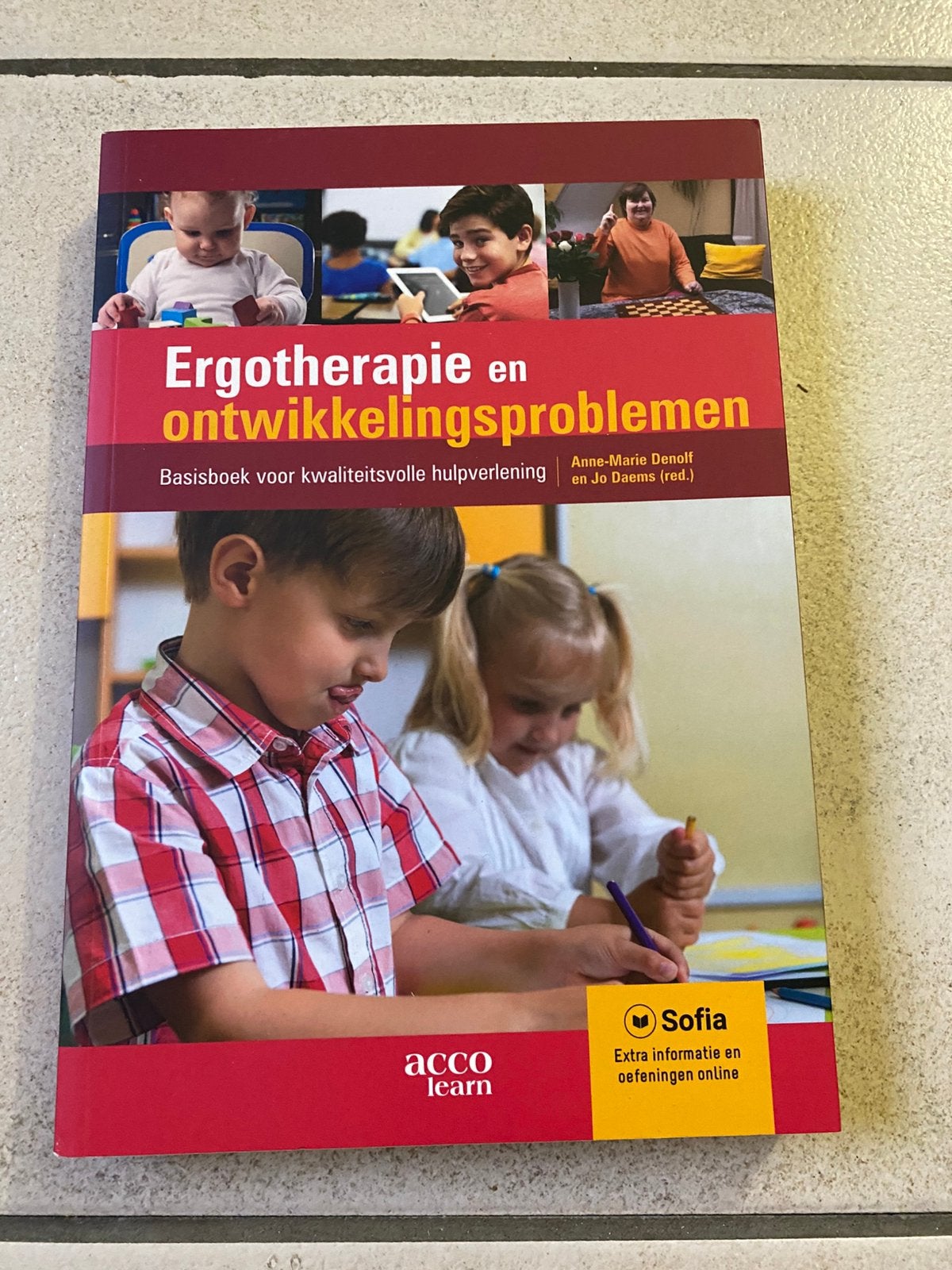 Handboek Ergotherapie en ontwikkelingsproblemen, Livres, Livres d'étude & Cours, Enlèvement, Comme neuf