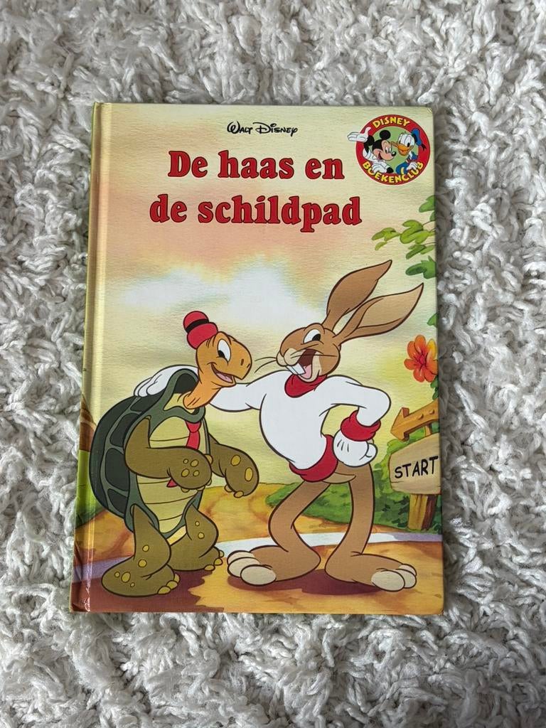 Disney Boekenclub - De haas en de schildpad, Boeken, Ophalen of Verzenden, Zo goed als nieuw, Jongen of Meisje, Fictie algemeen