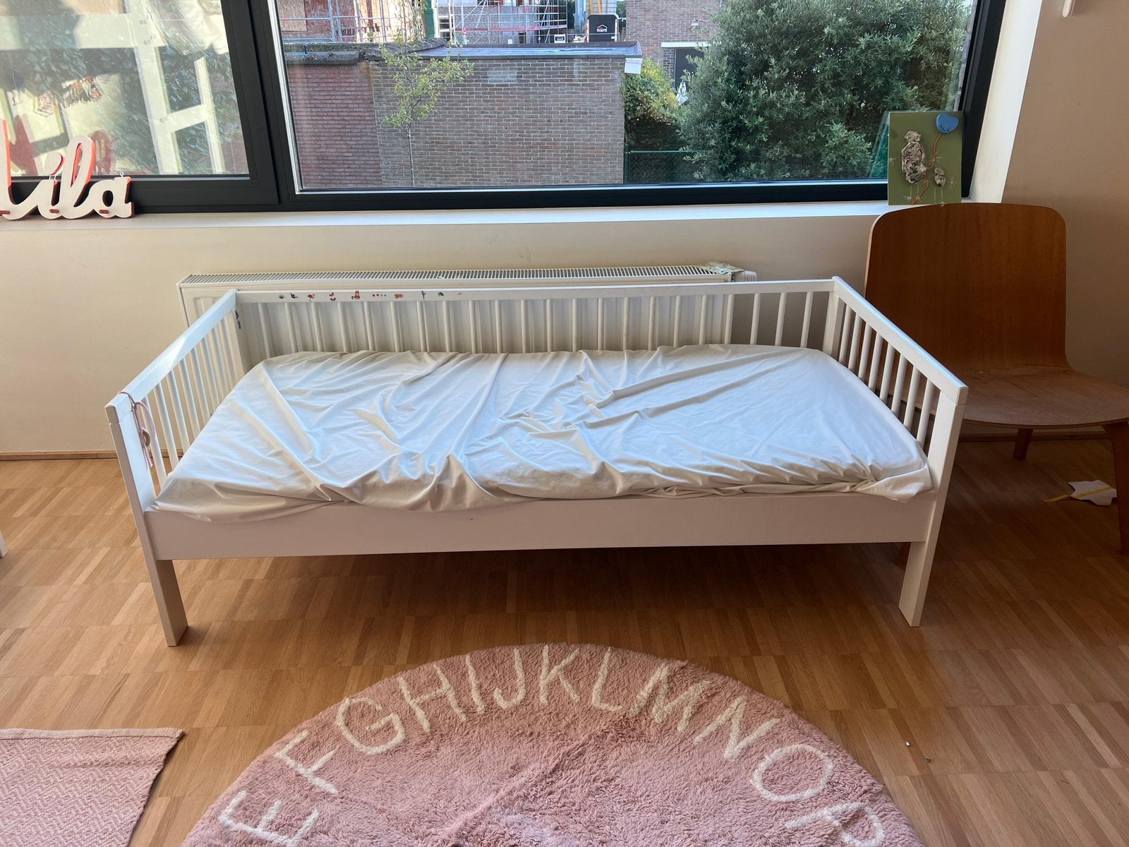 Kinderbed met matras - uitstekende staat, Ophalen, Zo goed als nieuw, Matras