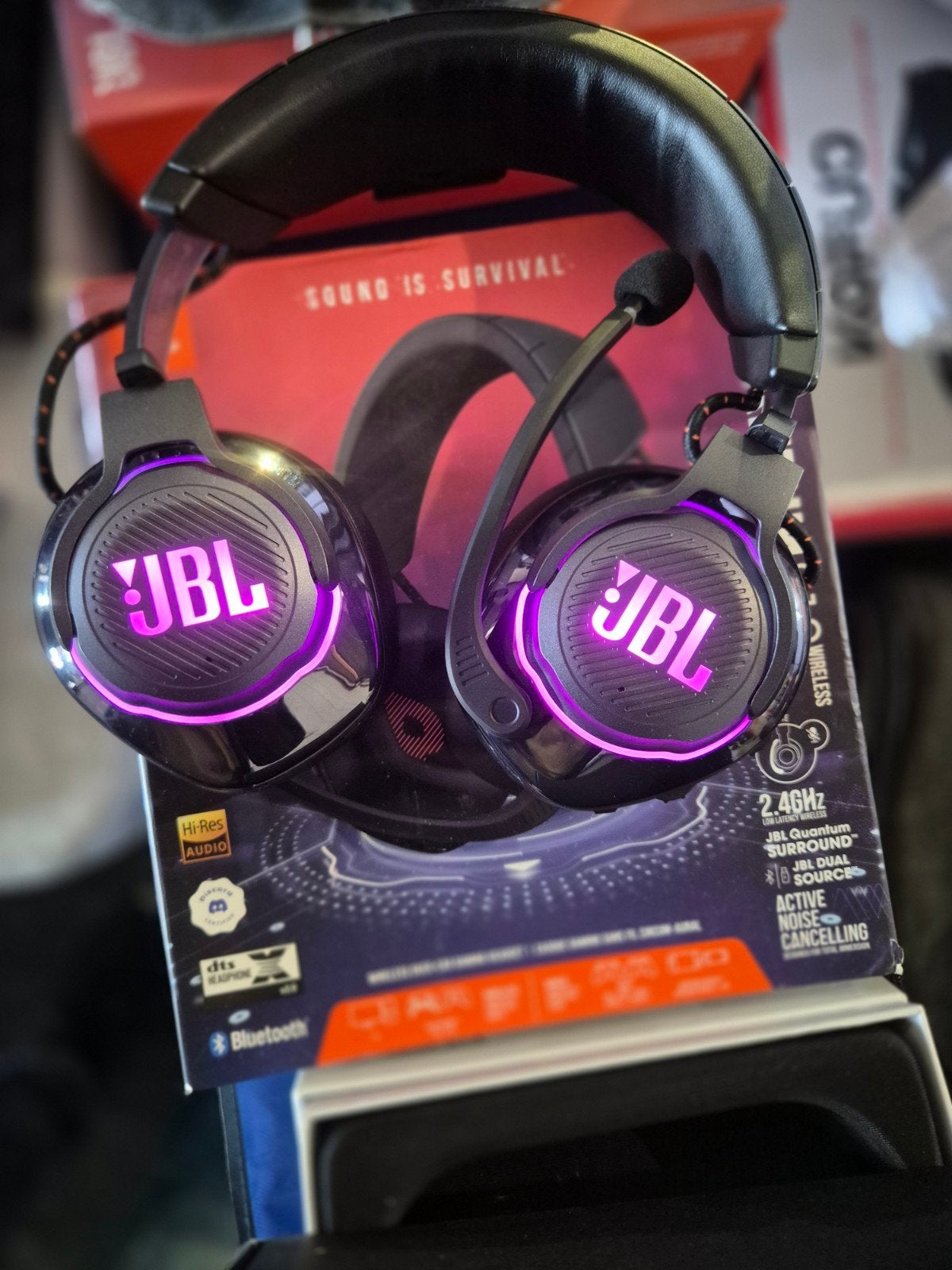 NOUVEAU JBL JBLQ810WLBLK Over-ear Casque de jeu sans fil Noi, Enlèvement