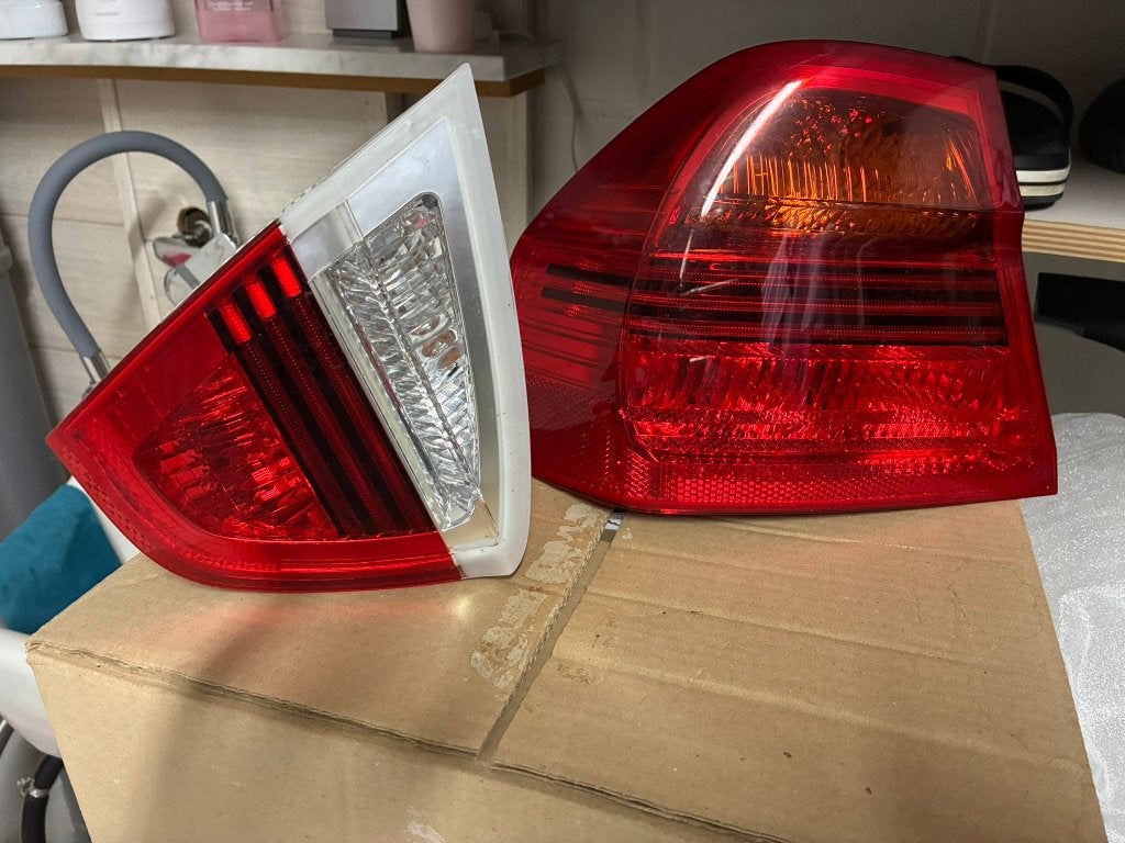 BMW 318 van 2008 - Achterlichten R&L, Ophalen, Nieuw, BMW